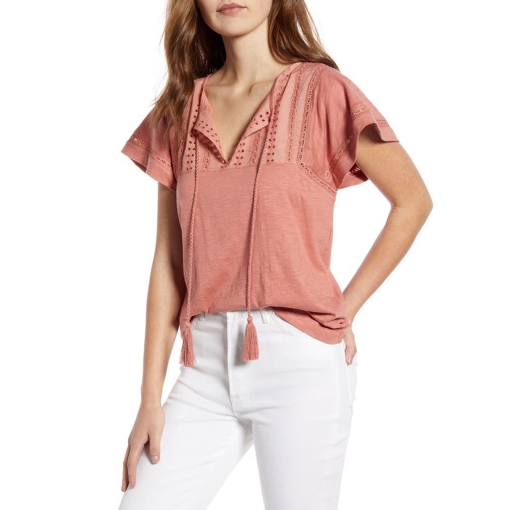 Short Sleeve V-Neck Top Size Small by Caslon